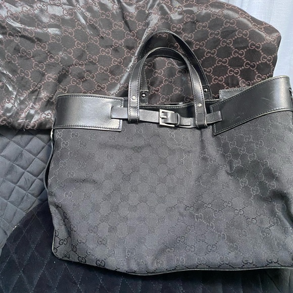 Gucci Black Monogram GG Belt Motif Tote Bag - Picture 2 of 9